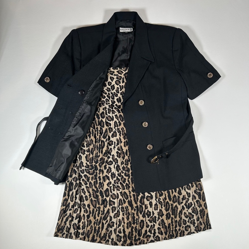 Kasper ASL Women 12 Black Leopard Print 2 Piece Skirt Suit Belted